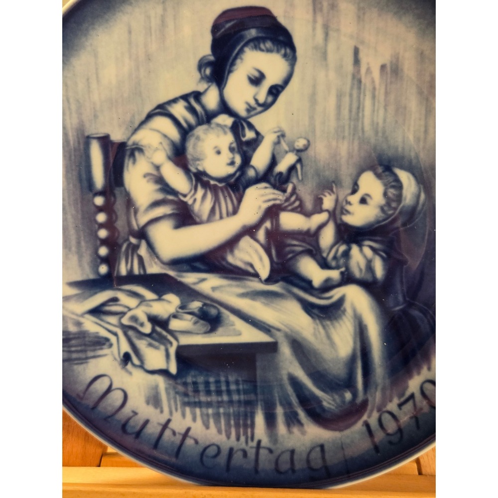 Bareuther‎ Bavaria Mother's Day 1970 Collector Plate Ludwig Richter Blue White